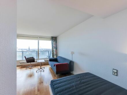 Feinstes Studio in Düsseldorf mit Balkon | Modern flat in Düsseldorf with balcony