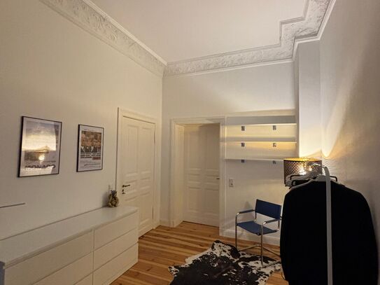 Charming period apartment & new Renovated & best Located, at See