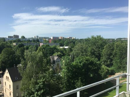 Traumhafter Ausblick. Sonnige 3 Raumwohnung voll möbliert, *SONDERPREIS*