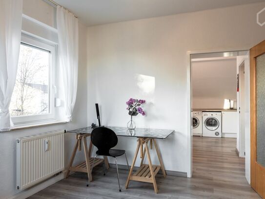 warm & bright - all incl. + free parking, busstop at our doorstep, Koln - Amsterdam Apartments for Rent