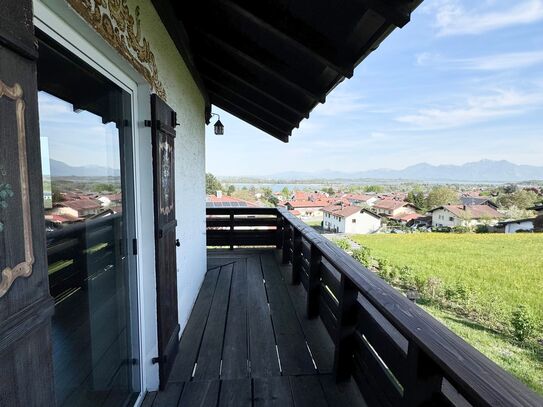 Großzügige Wohnung mit großartigem Ausblick auf See und Berge