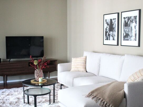153 | Newly furnished 2 room apartment in highly sought after Mitte location