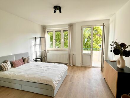 Balkon Zimmer in sanierter WG Wohnung Olympiapark