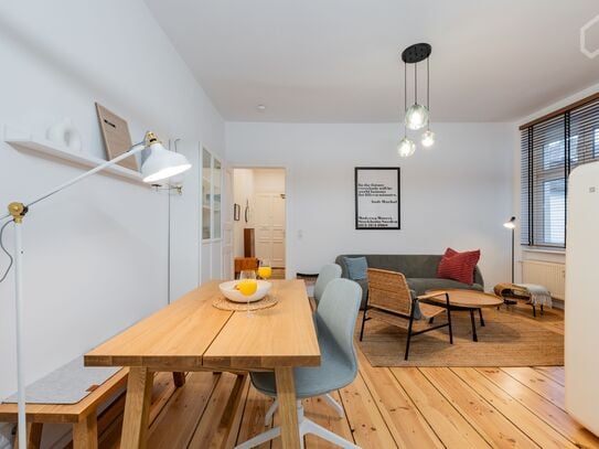 TRENDY 2 ROOM APARTMENT IN SIMON-DACH-STRASSE AT BOXHAGENER PLATZ BERLIN