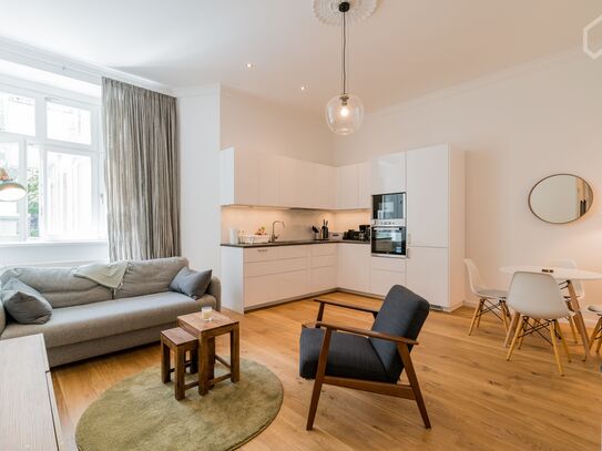 Wunderschönes renoviertes Apartment mit Altbau-Charme in Berlin Mitte