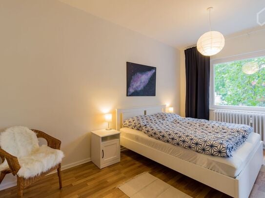 newly renovated and furnished with a south facing balcony near Franz Neumann Platz and Schäfersee, Berlin - Amsterdam A…