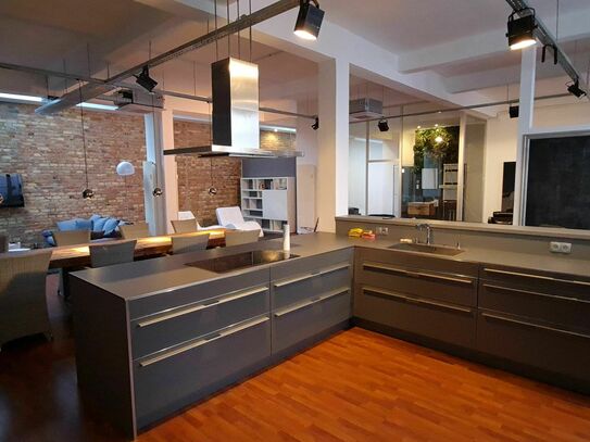 Exclusive furnished 180 m2 loft in Offenbach