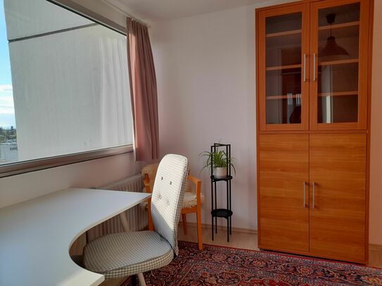 Schöne 3-Zimmer-Wohnung mit gehobener Innenausstattung mit Balkon und Einbauküche in Karlsruhe