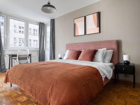 Exceptional Mitte 1BR, Fully Furnished & Equipped