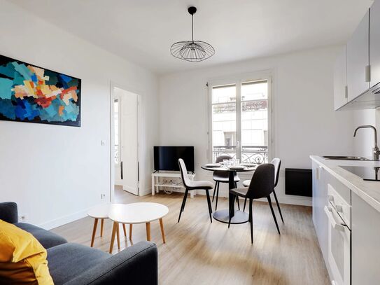 Beautiful new flat, fully equipped near the center of Paris