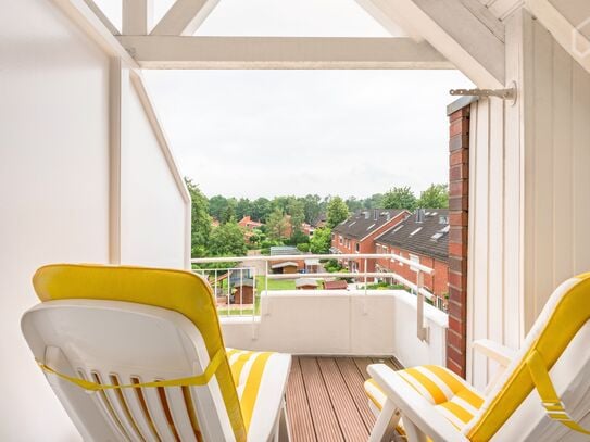 Very Nice top floor Apartment in Halstenbek with good connection - 25 minutes to city center