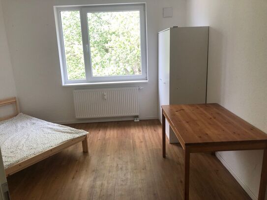 Private room at a new building in Rummelsburg (only 15min. to Alexanderplatz)