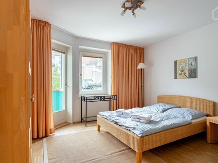 3-Zimmer-Apartment mit Balkon und Gartennutzung im Zentrum | 3-room apartment with balcony and garden use in the center