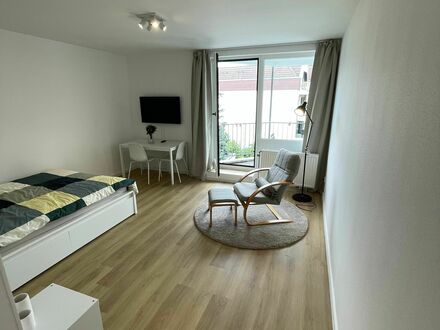 Liebevoll eingerichtetes und stilvolles Studio in Köln mit Balkon | Great, fantastic flat with a nice balcony located i…