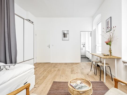 Helles Studio Apartement am Weinbergspark in Mitte