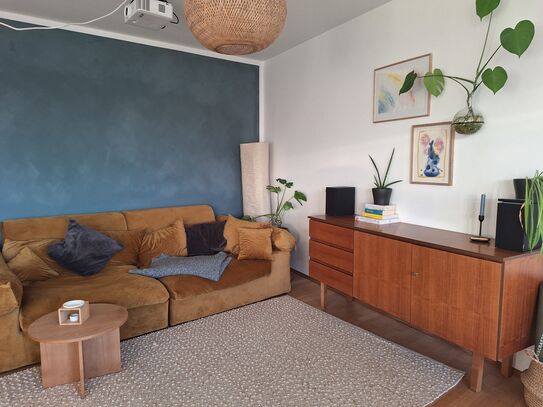 Spacious flat with balcony next to Westpark located in Munich city