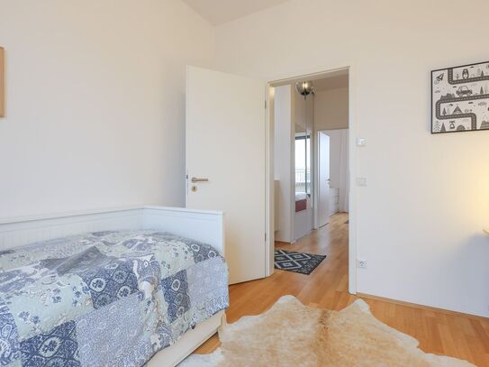 Family 4 room apartment with balcony in Charlottenburg, Berlin - Amsterdam Apartments for Rent