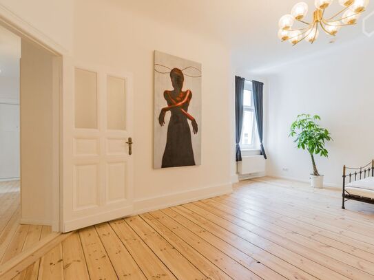 Stylish Apartment with Vintage Flair straight at Boxhagener Platz, Berlin - Amsterdam Apartments for Rent