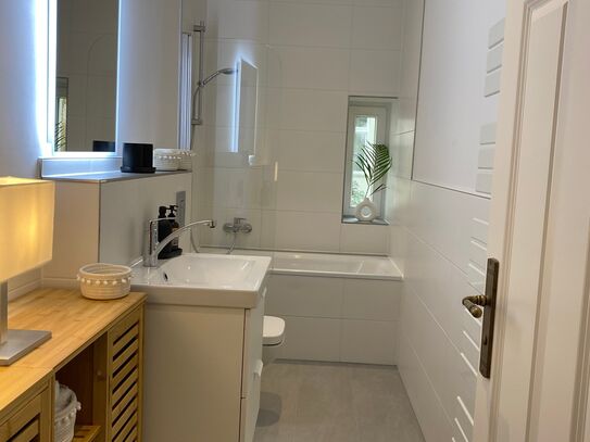 Gorgeous 2.5 room apartment all inclusive with balcony in Friedrichshain-Kreuzberg