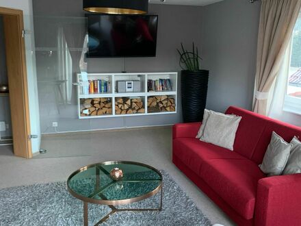 Freundliche 2-Zimmer-Obergeschoss-Wohnung in sehr guter Lage in Titisee | Modern Apartment Excellent Location in Titise…
