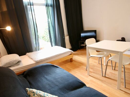 Spacious 3-Room Apartment (57 m²) in the Heart of Essen – Fully Furnished, No Deposit, Including Cleaning Service & Cit…