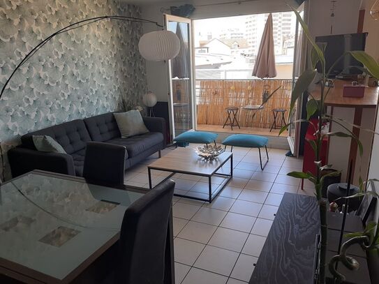 Beautiful bright apartment 2 bedrooms 1 living room with terrace 10 minutes from Gare Saint Lazare