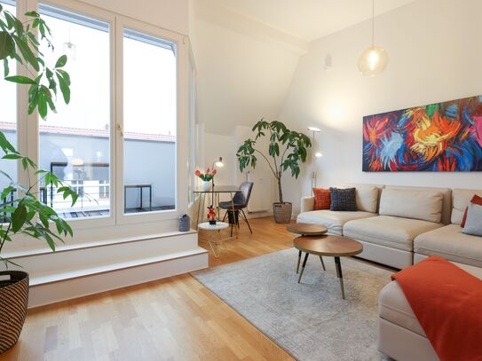 Modisches & helles Dachgeschoss Loft mit großer Terrasse im angesagten Szenkiez Moabit