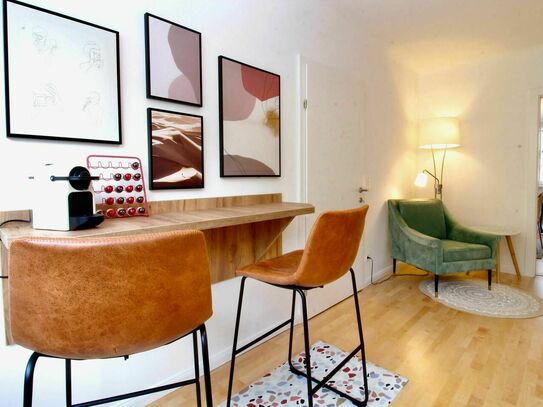 Central Vienna Charm: Comfortable 3-BR Stay