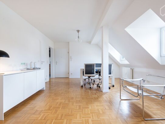 Light-flooded apartment in Frankfurt Sachsenhausen