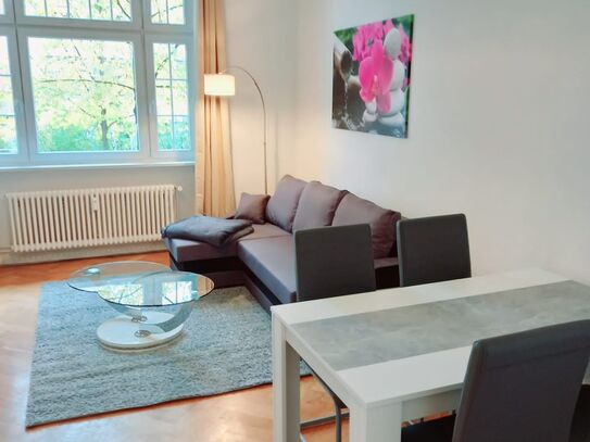 Quiet , central and newly furnished in Friedenau / Schöneberg