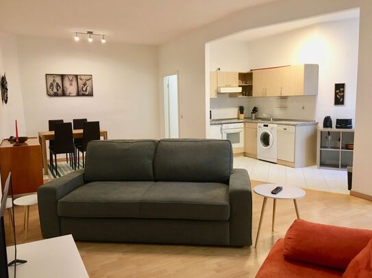 'Gina' - beautiful, renovated old building apartment in Prenzlauer Berg, Berlin - Amsterdam Apartments for Rent