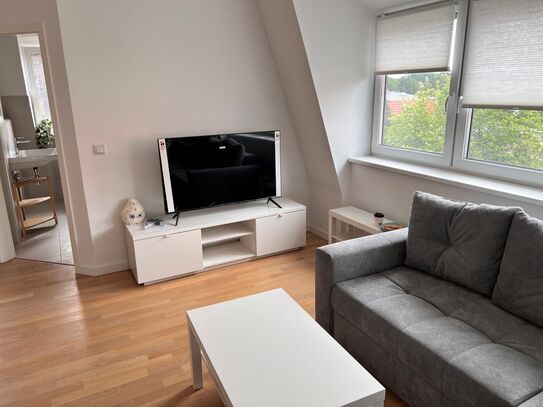 Gorgeous and spacious flatin the sun-drenched top floor, Berlin