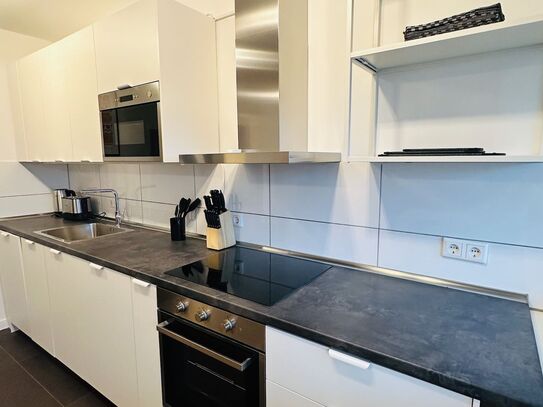 Newly Renovated & Modern: Fully Furnished 3-Bedroom Apartment near Düsseldorf, Duisburg - Amsterdam Apartments for Rent