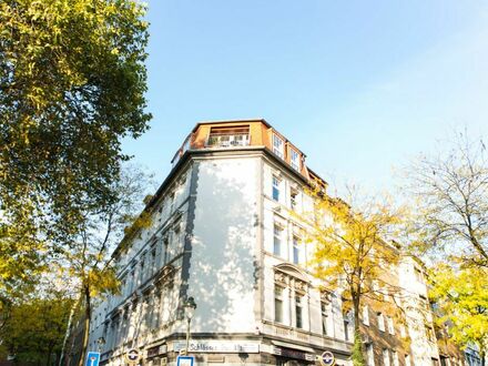 Neu möblierte Altbauwohnung am Oberbilker Markt