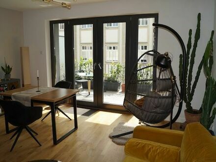 Modern eingerichtete Wohnung mit Terrasse und Balkon im Herzen Rostocks