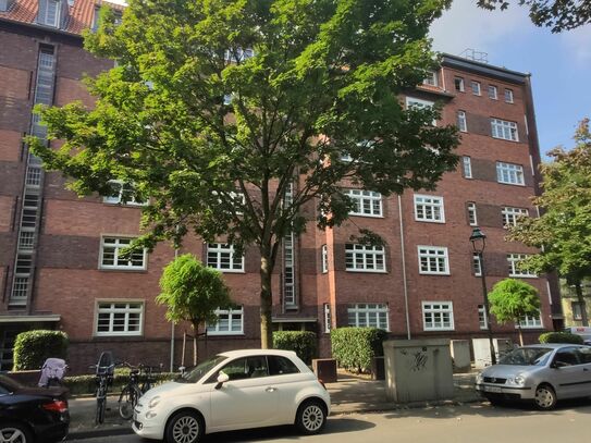 Ab 1. July wieder frei: Hochwertig eingerichtete Wohnung im Düsseldorfer Norden
