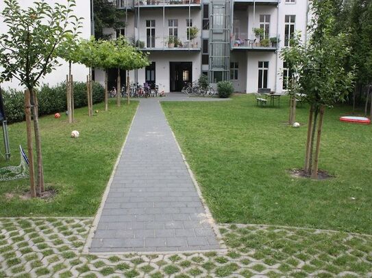 Wonderful, quiet and stylish home with garden right in the city centre i, Berlin - Amsterdam Apartments for Rent