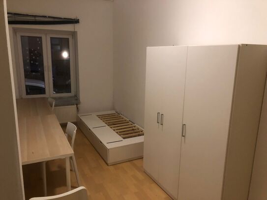 Einfaches WG-Zimmer in Hamburg Harburg zu vermieten