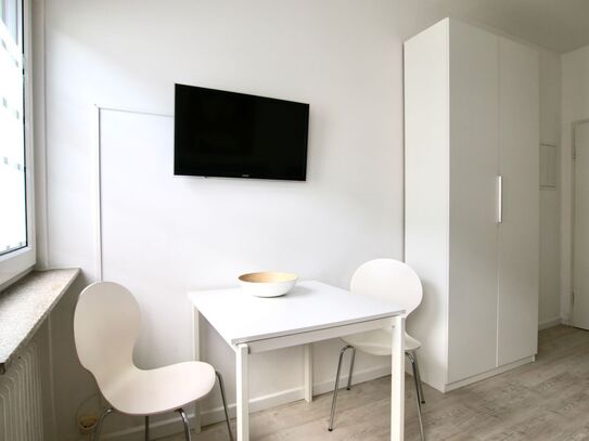 Bright 1-room apartment at Friesenplatz, Koln - Amsterdam Apartments for Rent