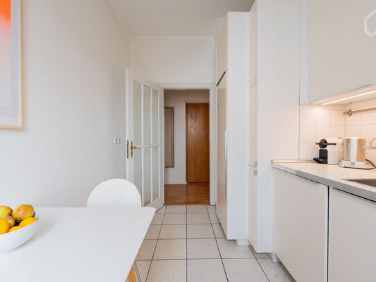 Bright 1 bedroom 1 living room flat - Top Location in Mitte - Modern Furniture