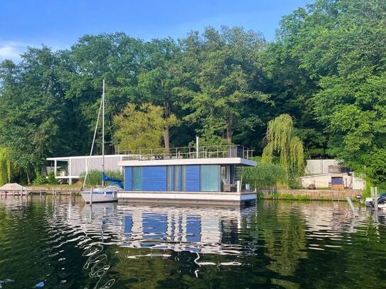 Hausboot in Charlottenburg idyllisch gelegen