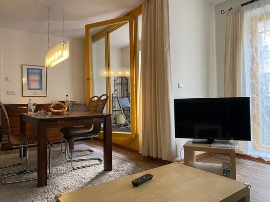 Lovely and pretty suite with balcony and full kitchen in Mitte (Berlin), Berlin - Amsterdam Apartments for Rent