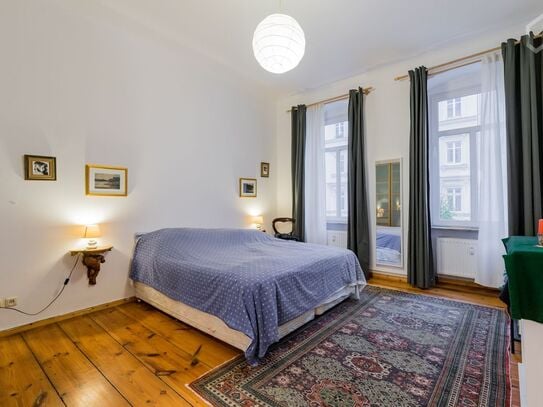 Best location, super central- Mitte, beautiful apartment with balcony., Berlin - Amsterdam Apartments for Rent