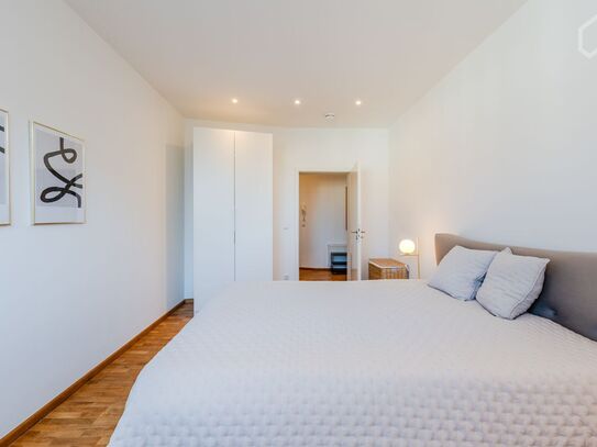 Renovated furnished Penthouse 3 minutes walk to Kurfürstendamm, Berlin - Amsterdam Apartments for Rent