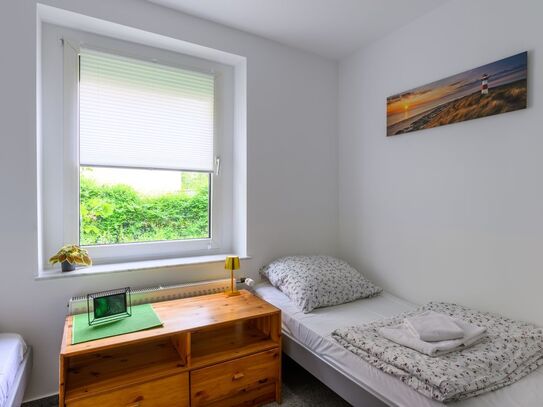 Central but in a quiet location furnished 2-rooms-flat in Cologne Deutz with a direct connection to the Fair, Koln - Am…