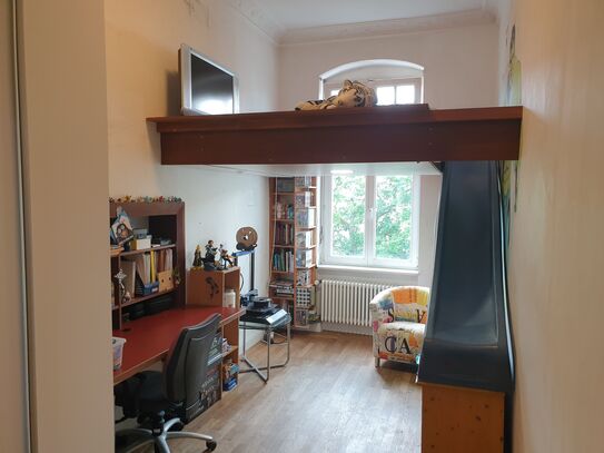 Spacious apartment in Pankow next to a beautiful park, pets allowed