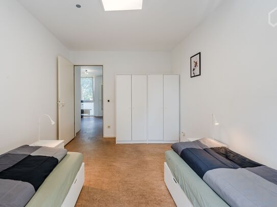 Bright and wonderful apartment in Neukölln