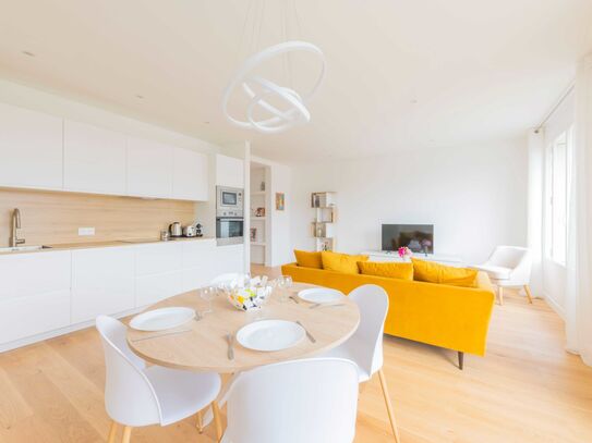 A stunning, bright and warm apartment of 70m2 in the 17th district