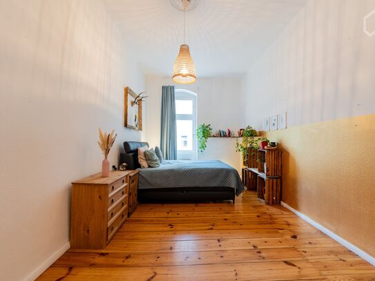 Beautiful modern 3-room apartment in the center of Berlin Charlottenburg