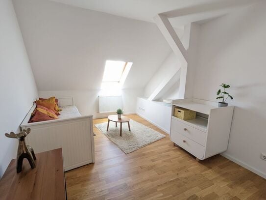 Stunning Fully Furnished and Renovated Duplex Apartment in Family-Friendly Pankow Neighborhood, Berlin - Amsterdam Apar…